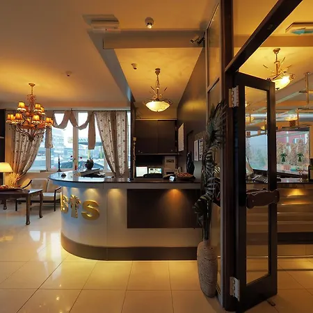 Garni Oasis 3*
